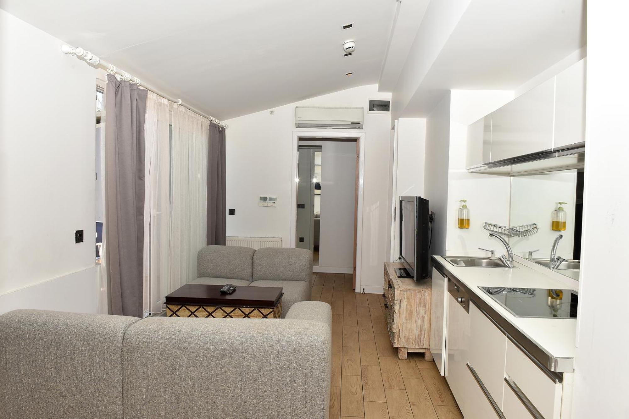 Levent Lavandula 3*